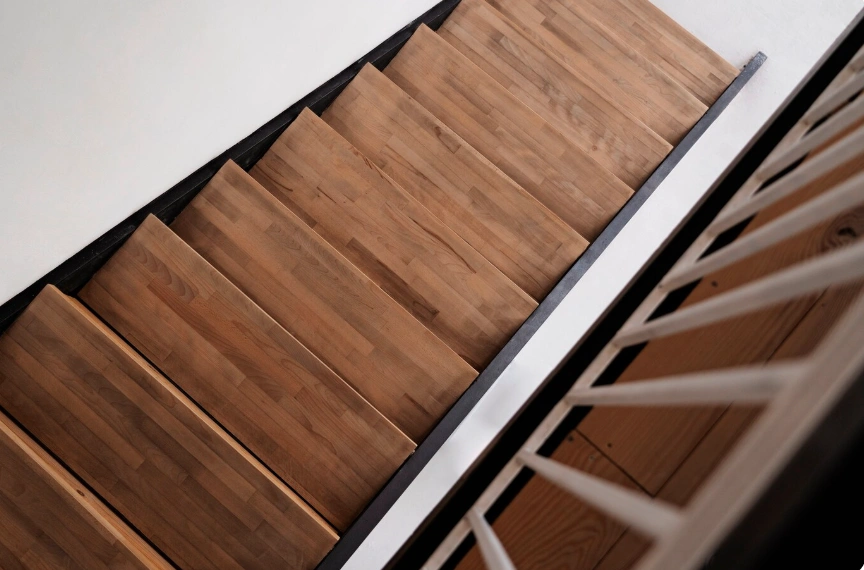 escaleras de madera